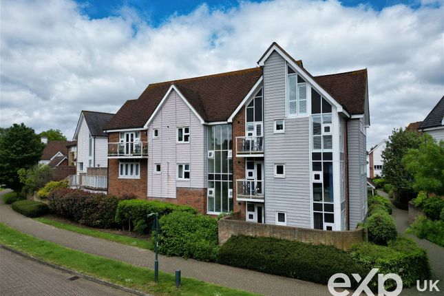 Thumbnail Flat for sale in Niagara Close, Kings Hill, West Malling, Kent