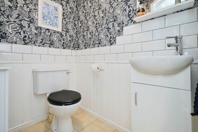 8, Foxglove Avenue, Donisthorpe photo 3
