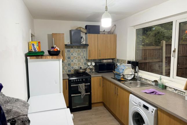 Alms Hill Road, Manchester photo 3