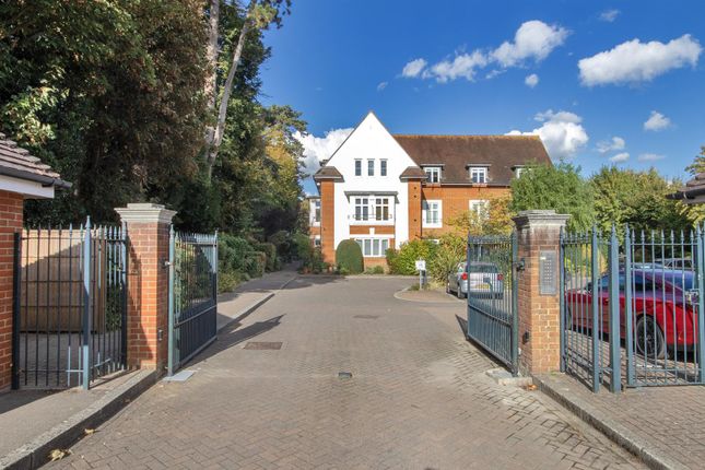 5, Hildenfields, Tonbridge photo 3