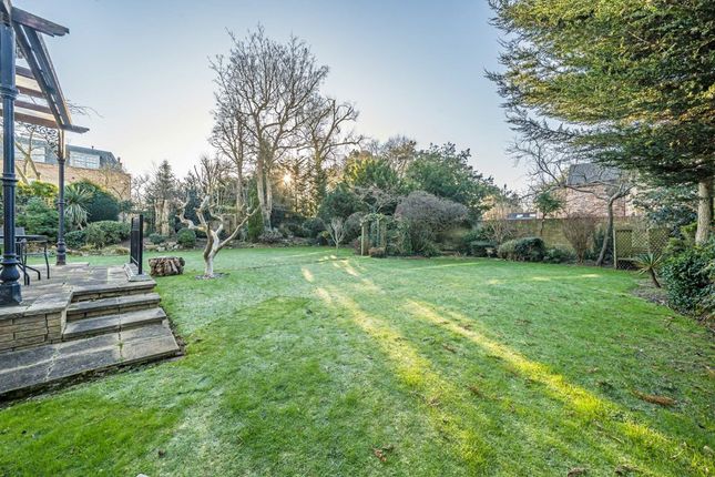 5, Ravenswood Court, Kingston Upon Thames photo 3