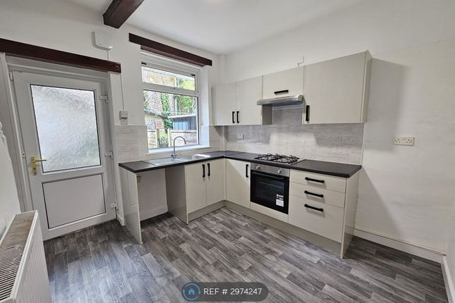 Lodge View, Heywood Old Road, Heywood photo 4