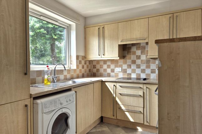 24, Heathfield Way, Nailsea photo 3