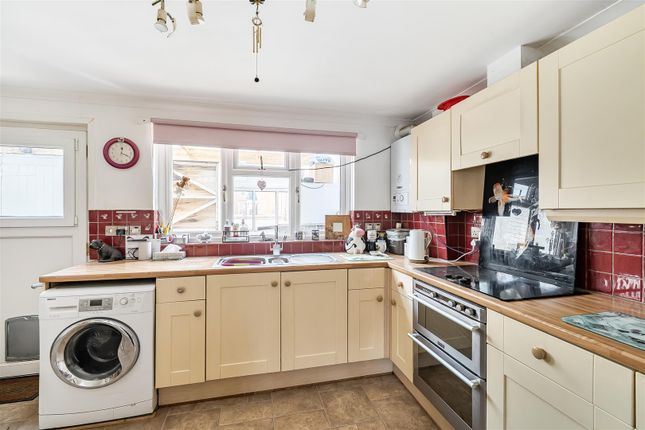 42, Alexandra Road, Bridport photo 4