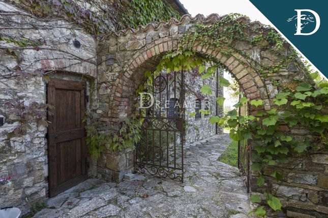 Villa for sale in Via Etrusca, Castellina In Chianti, Toscana