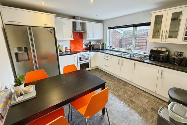 100, Ashmount Gardens, Lisburn photo 5