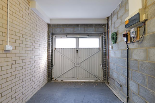 8, Pankhurst Avenue, London photo 3