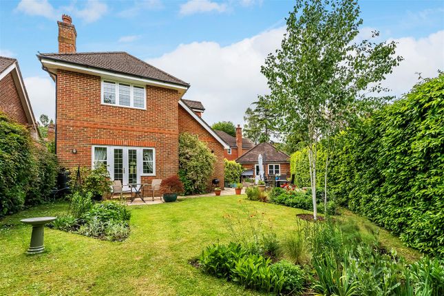 9, Redcote Place, Dorking photo 4