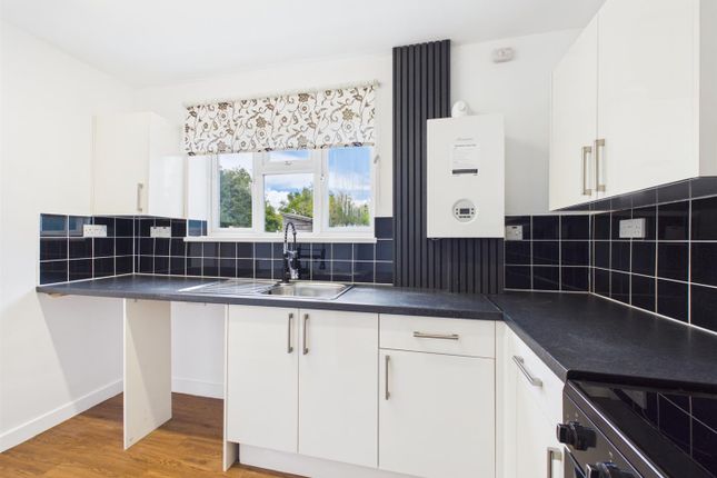 128, Woodlands Road, Chippenham photo 4