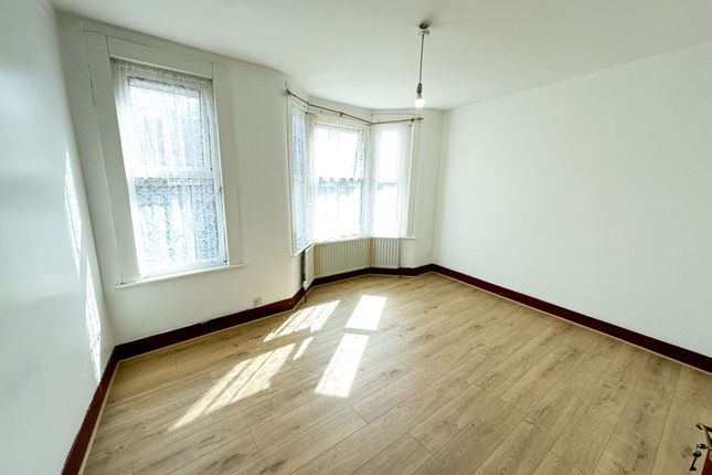61 Mayville Road, London photo 4