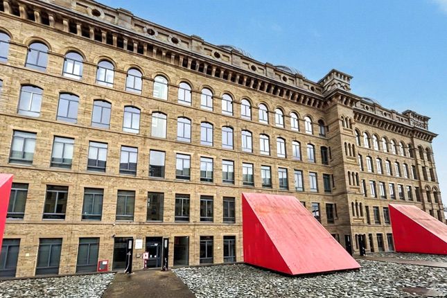 1-bed flat on Apartment 113, The Velvet Mill,, Lilycroft Road, West Yorkshire, £30,000