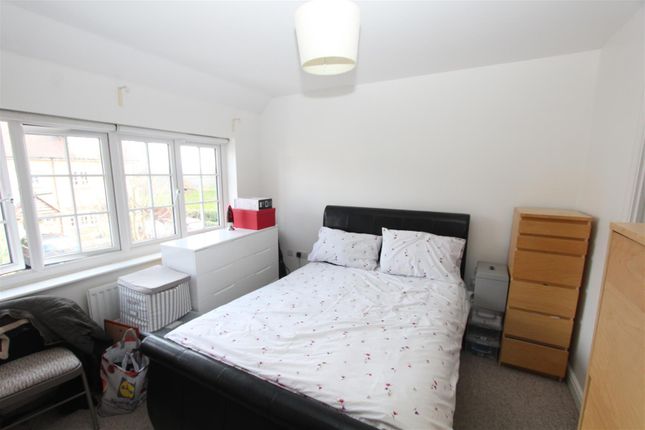 Property for sale in Papyrus Drive, Sittingbourne