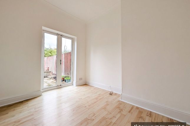 18 Dale Road, Southampton photo 5