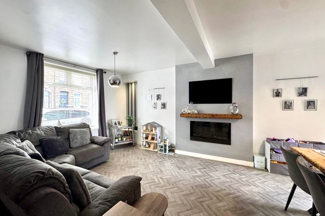 4 Tudor Street, Merthyr Tydfil photo 4