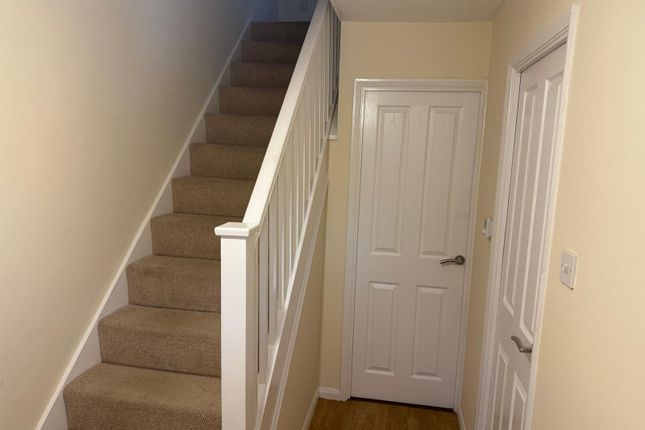 7 Mallard Way, Stowmarket photo 2