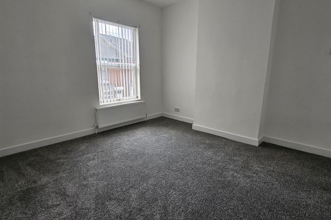 7, Pym Road, Mexborough photo 5