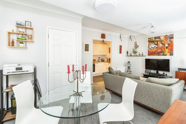 Flat 1, Century Cottage, 55, High Street, Dawlish photo 2