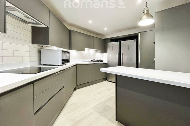 12, Berrybank, Sandhurst photo 4