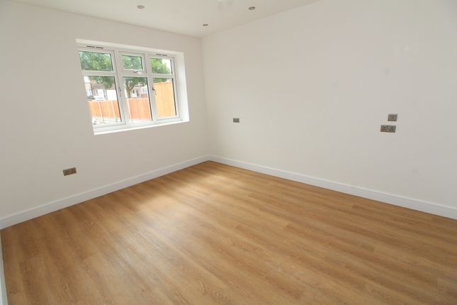 94a, Brompton Farm Road, Rochester photo 4