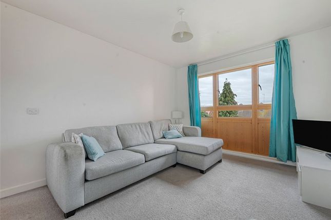 Flat 6, 21, Whippendell Close, Kent photo 3