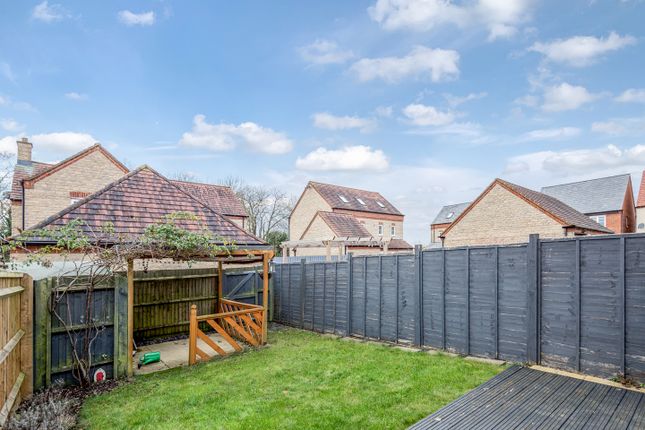 Terraced house to rent in Kempton Close, Chesterton, Bicester