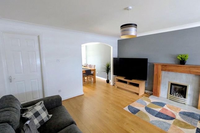 51, Foxlands Drive,, Dudley photo 3