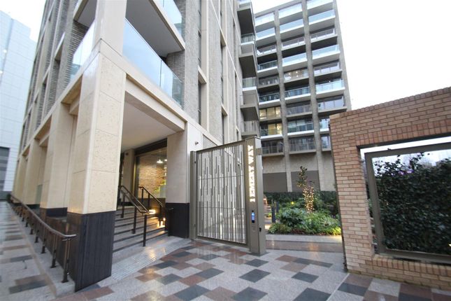 Emery Way, London photo 5