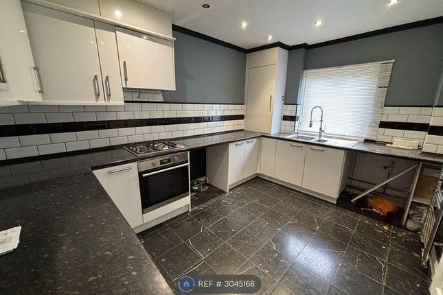 Oaklands Road, Salford photo 4