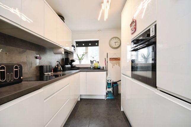 1, Browning Avenue, Essex photo 4