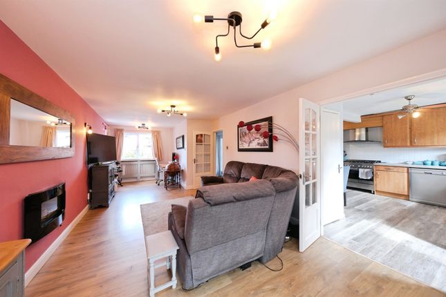 9, Courtney Way, BELPER photo 4