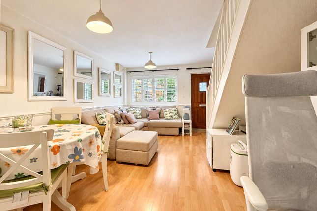 6, Leewood Close, London photo 3