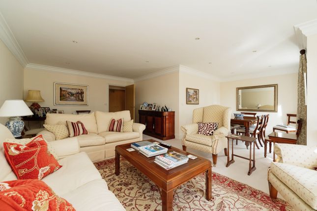Flat for sale in Franklin Court, Wormley, Godalming, Surrey