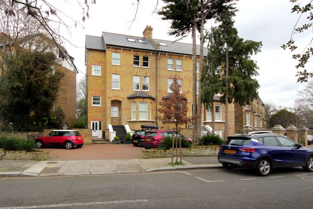 Thumbnail Flat to rent in Grange Park, London