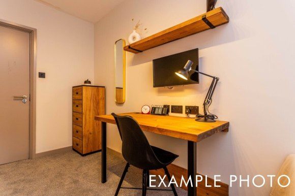 Flat 18 Bedroom 1 Example Photo #6