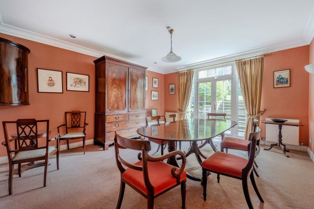 Lyon, 2, Oakleigh Park Avenue, Chislehurst photo 4