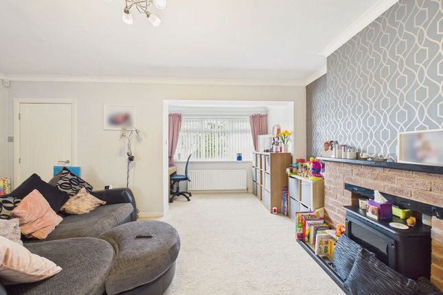 17 Farm Close, Newcastle Upon Tyne photo 2