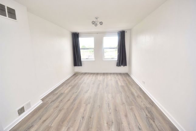 34, St. Keyna Court, BRISTOL photo 3