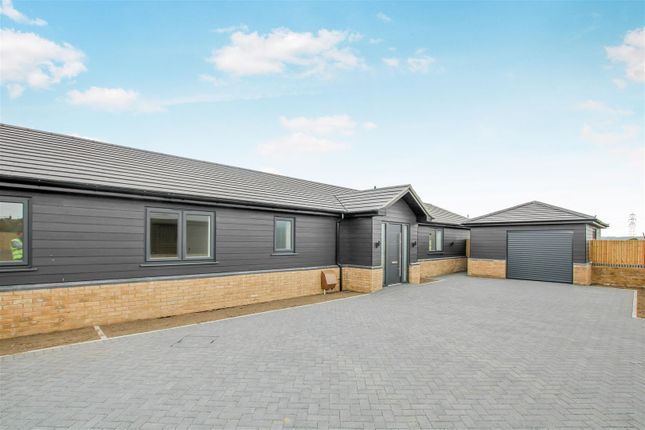 Thumbnail Semi-detached bungalow for sale in Ockendon Road, North Ockendon, Upminster