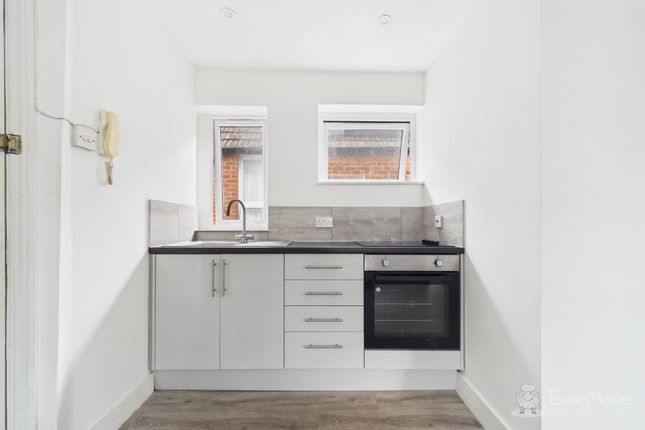 Flat 3, 67, Cheriton Road, Folkestone photo 3