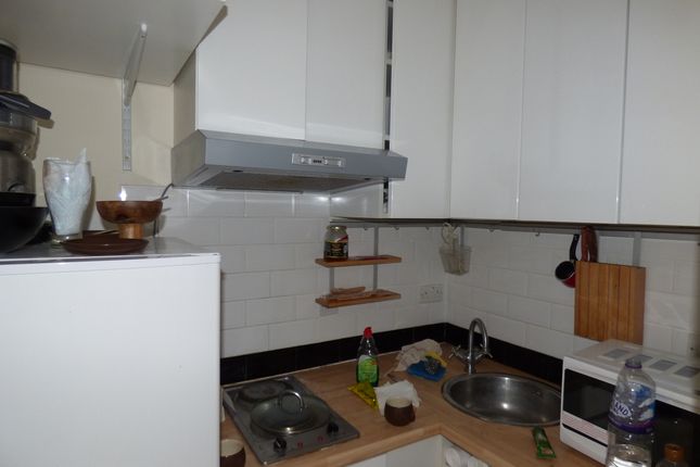 Stockwood Crescent, Luton photo 5