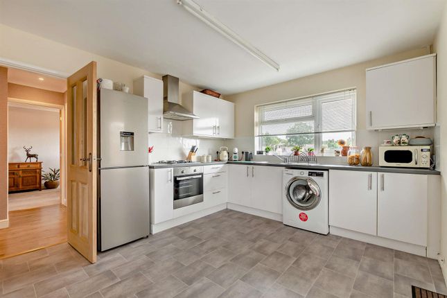 24, Copperfield Drive, Maidstone photo 3