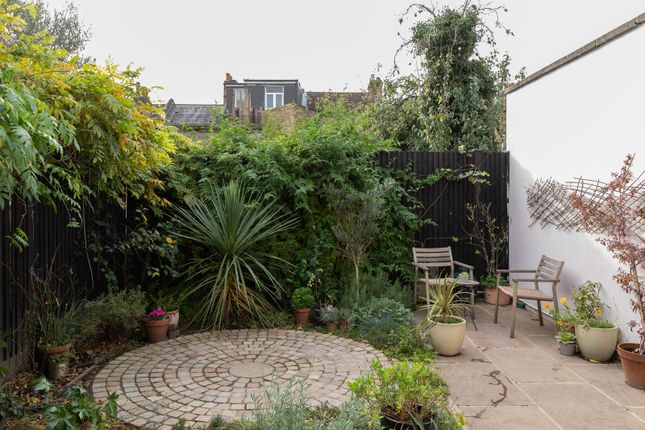 Terraced house for sale in Francis Road, London