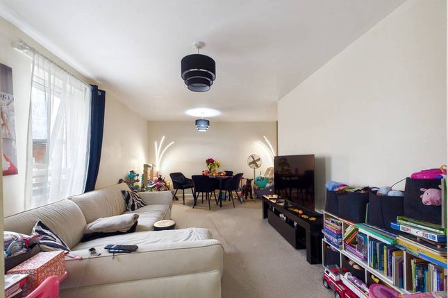 116, Compair Crescent, Suffolk photo 4