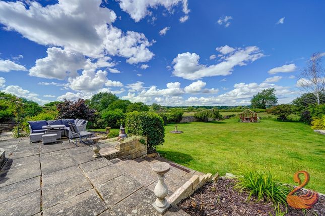 Deers Leap, Court Lane, Offenham photo 2