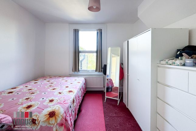 138a, Griffin Road, London photo 3
