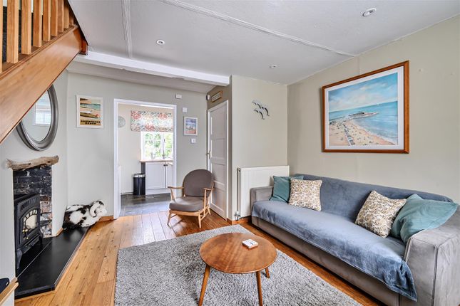 1 Dolphin Cottages, Mill Green, Lyme Regis photo 2