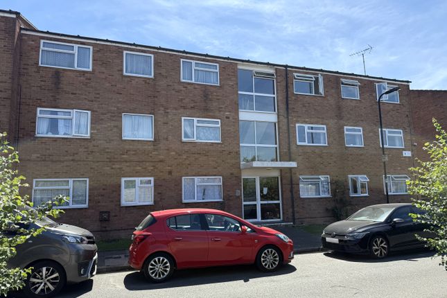 11, Kentford Way, Northolt photo 2