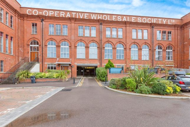 Town house for sale in Wheatsheaf Court, Leicester