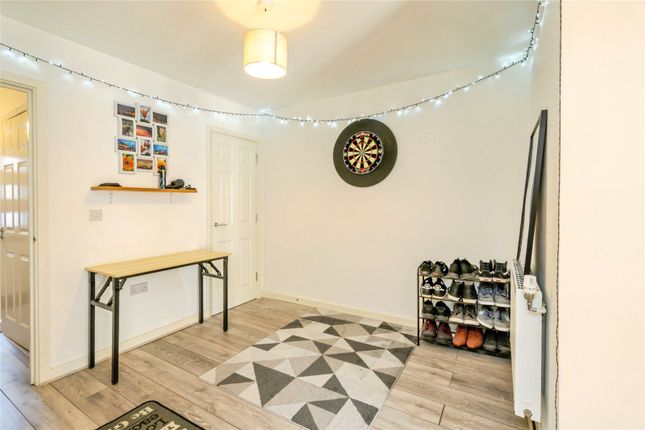 111, Longley Road, West Sussex photo 4
