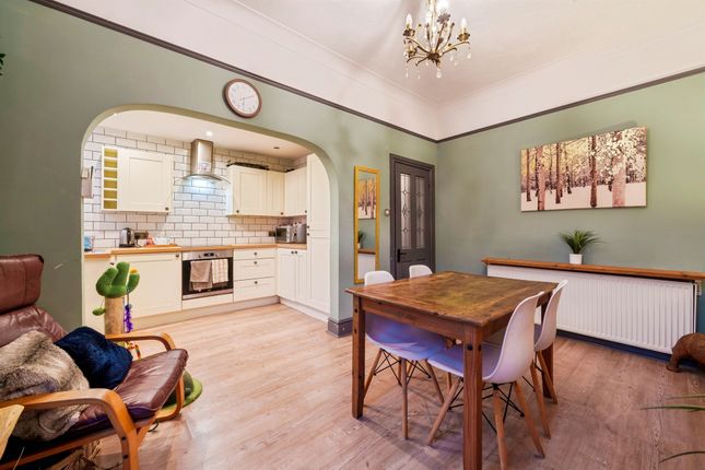 12, Chatsworth Avenue, Wallasey photo 5
